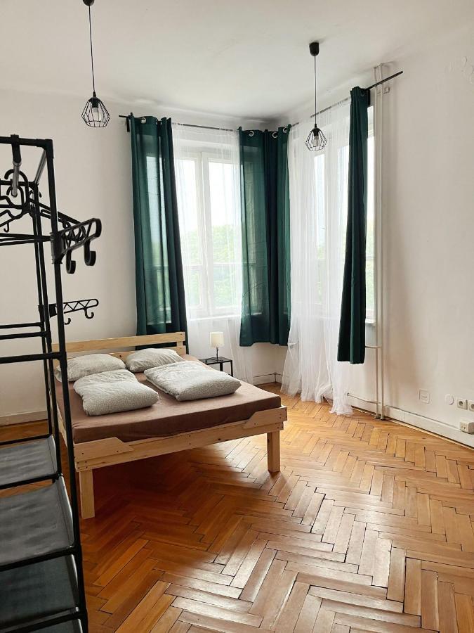 Nice View Rooms In Old Town Krakow Exterior photo